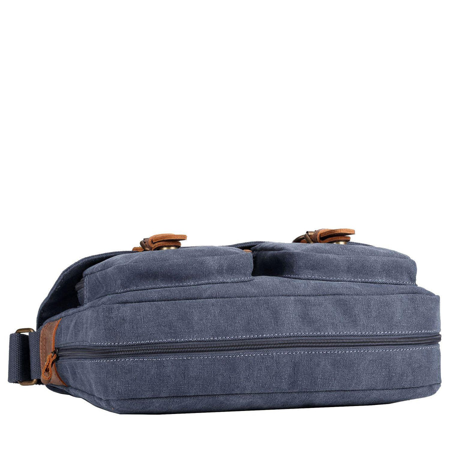 Troop London TRP0210 Classic Messenger Bag in Blue